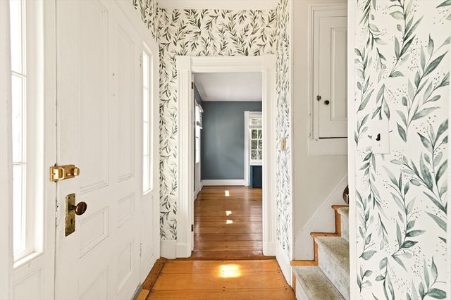 69 Main St, Kingston, MA 02364