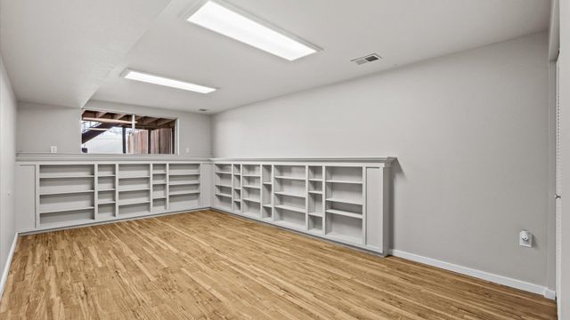 1042 Lakeside Court, Grand Junction, CO 81506