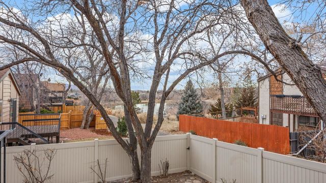1042 Lakeside Court, Grand Junction, CO 81506