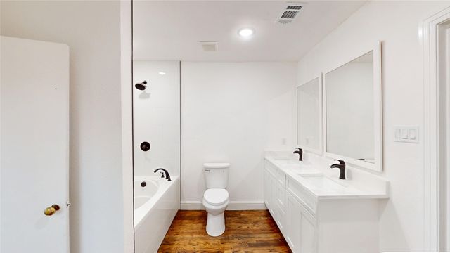 1425 W Walnut Street, Garland, TX 75042