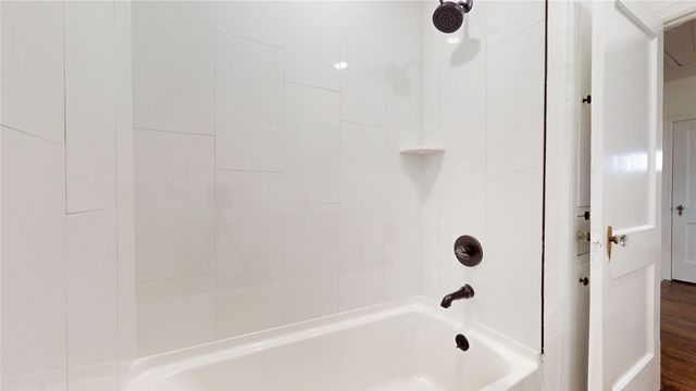 1425 W Walnut Street, Garland, TX 75042