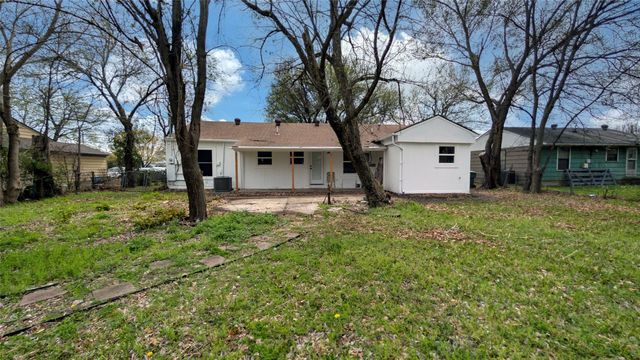 1425 W Walnut Street, Garland, TX 75042