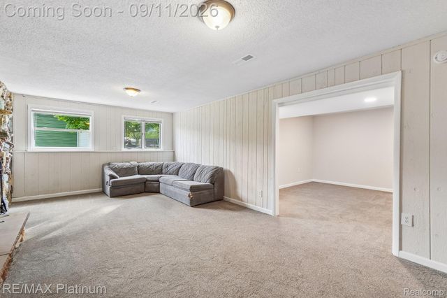 12126 Linden Road, Fenton, MI 48451