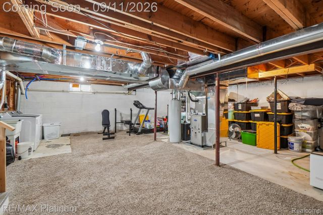 12126 Linden Road, Fenton, MI 48451