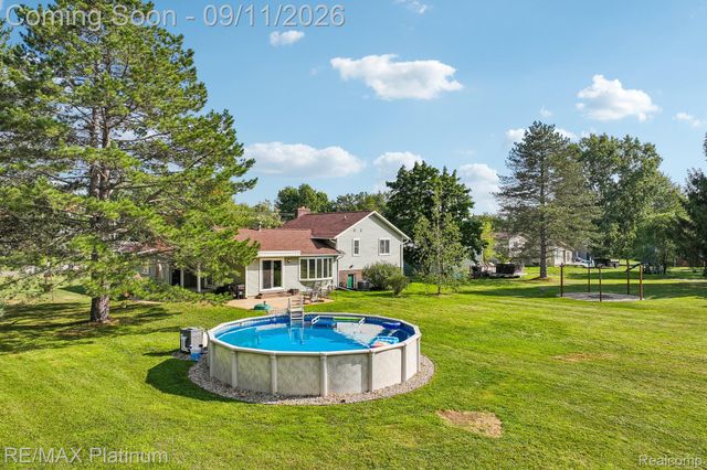12126 Linden Road, Fenton, MI 48451