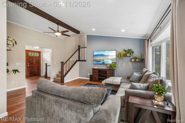 12126 Linden Road, Fenton, MI 48451