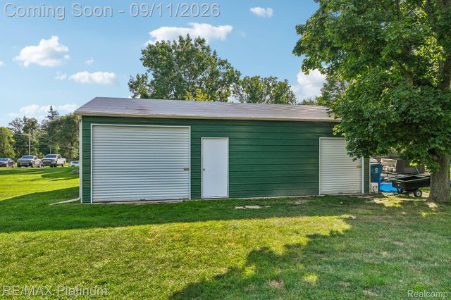 12126 Linden Road, Fenton, MI 48451