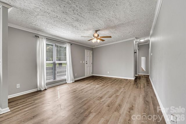 5135 36th Street Drive NE, Hickory, NC 28601