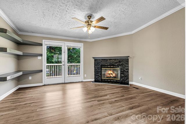 5135 36th Street Drive NE, Hickory, NC 28601