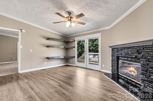 5135 36th Street Drive NE, Hickory, NC 28601