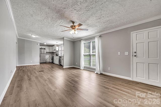 5135 36th Street Drive NE, Hickory, NC 28601