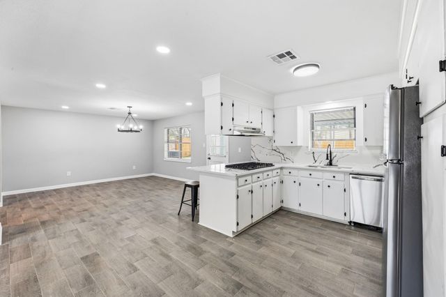 202 Massey Tompkins Road, Baytown, TX 77521