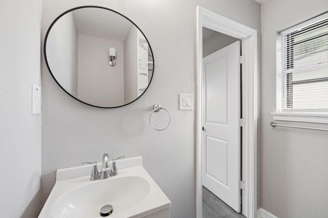 202 Massey Tompkins Road, Baytown, TX 77521