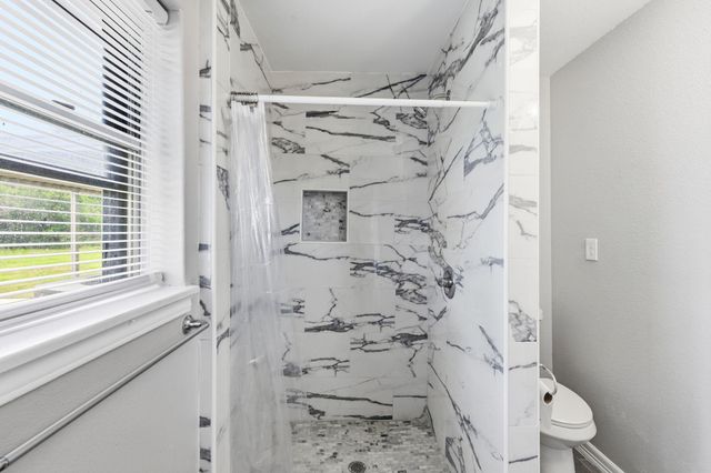 202 Massey Tompkins Road, Baytown, TX 77521