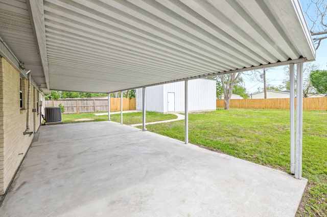 202 Massey Tompkins Road, Baytown, TX 77521