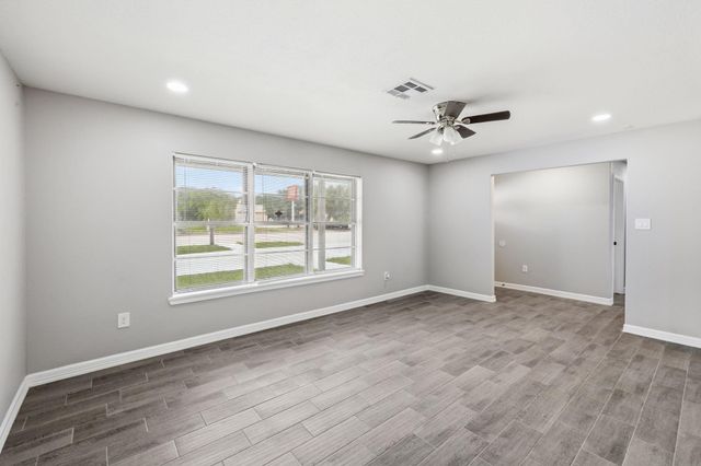 202 Massey Tompkins Road, Baytown, TX 77521