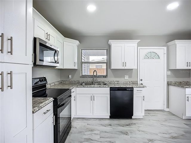 6228 FLORIDA CIRCLE W, Apollo Beach, FL 33572
