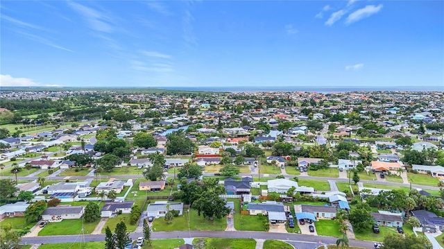 6228 FLORIDA CIRCLE W, Apollo Beach, FL 33572