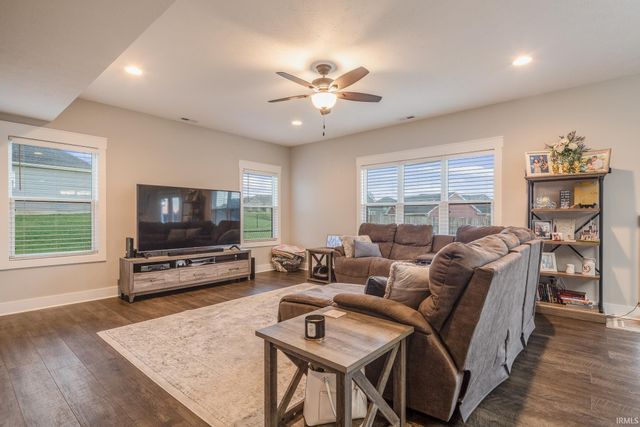 637 E Benjamin Street, Ellettsville, IN 47429