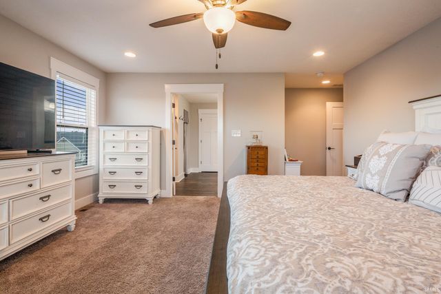 637 E Benjamin Street, Ellettsville, IN 47429