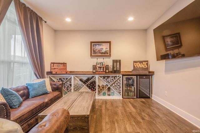 637 E Benjamin Street, Ellettsville, IN 47429