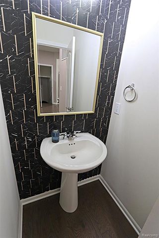 795 Ford Mill Drive, Saline, MI 48176