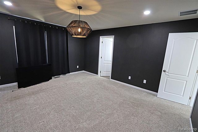 795 Ford Mill Drive, Saline, MI 48176