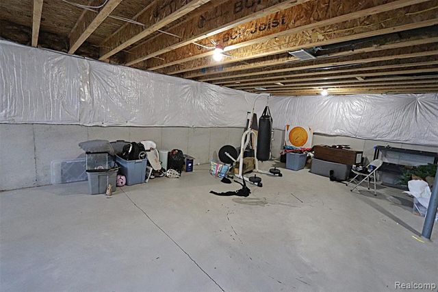 795 Ford Mill Drive, Saline, MI 48176