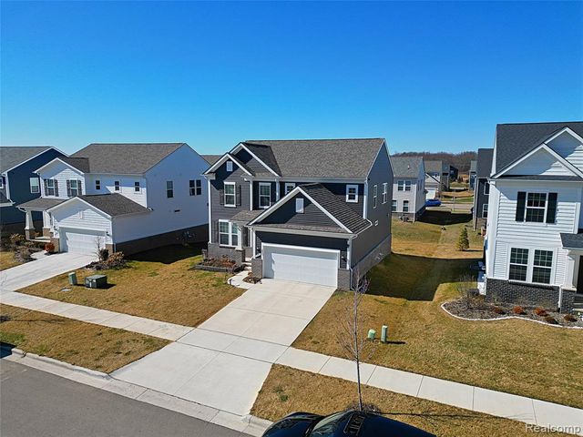 795 Ford Mill Drive, Saline, MI 48176