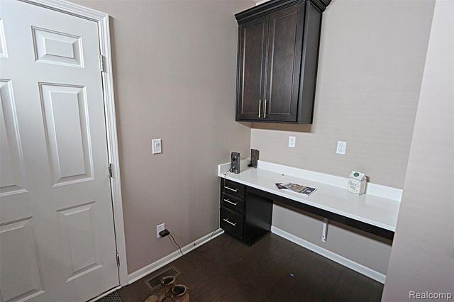 795 Ford Mill Drive, Saline, MI 48176