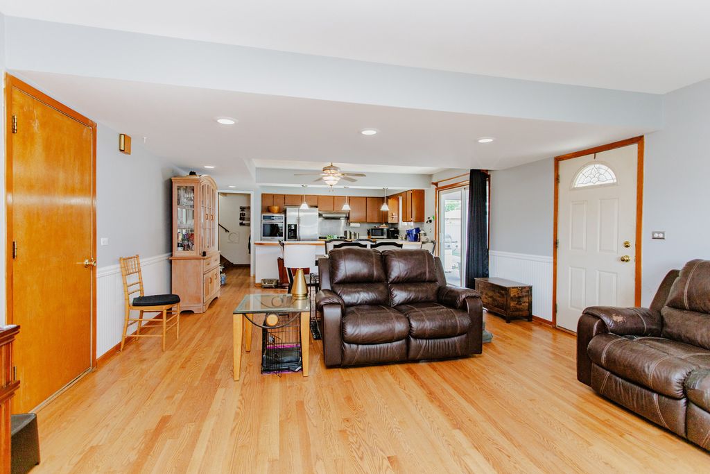 4019 Judd Avenue, Schiller Park, IL 60176 — photo 5