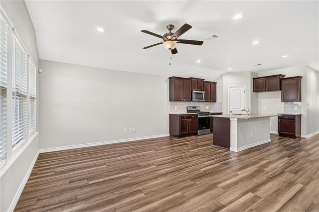 1253 Breebry Dr, Corpus Christi, TX 78415
