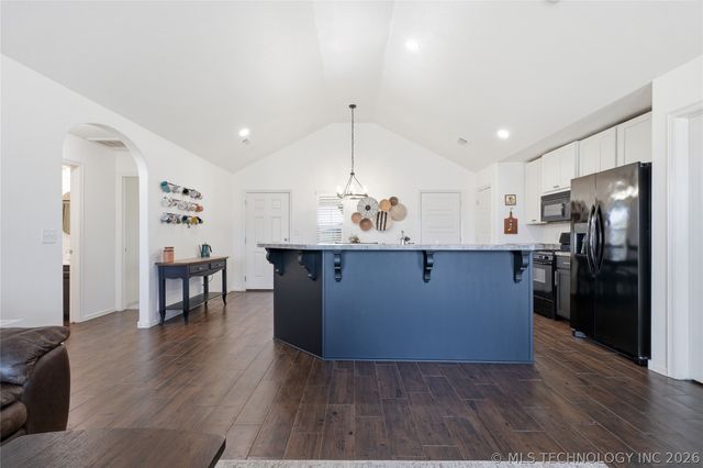 14703 E 114th Street N, Owasso, OK 74055