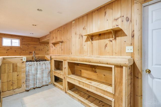 1628 N Wood Creek Drive, Clearcreek Twp., OH 45458