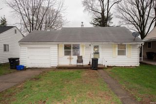 2216 Roselawn Avenue, Lafayette, IN 47904