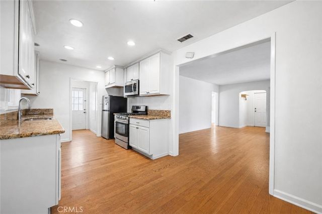 20957 Community Street, Canoga Park, CA 91304