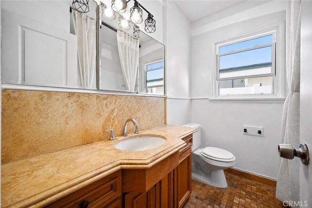 20957 Community Street, Canoga Park, CA 91304