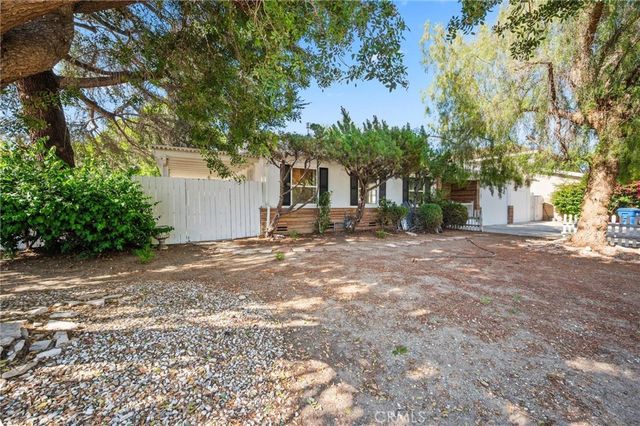 20957 Community Street, Canoga Park, CA 91304