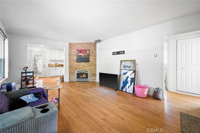 20957 Community Street, Canoga Park, CA 91304