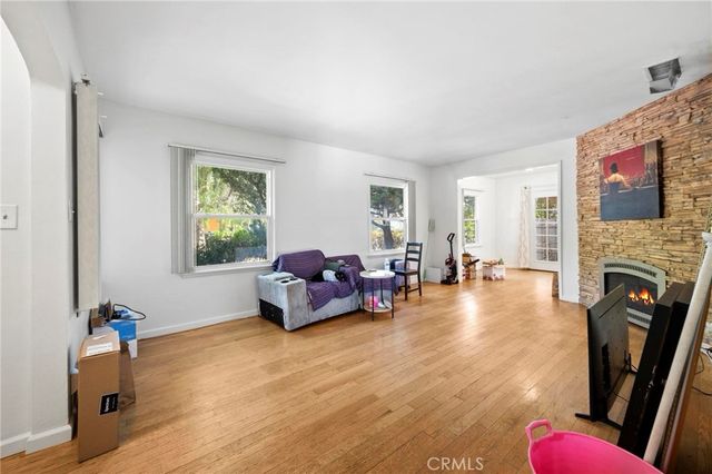 20957 Community Street, Canoga Park, CA 91304