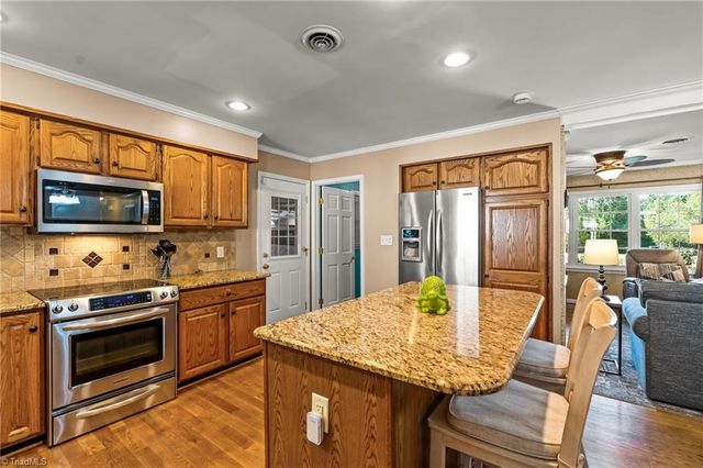 1429 Oak Ridge Road, Kernersville, NC 27284