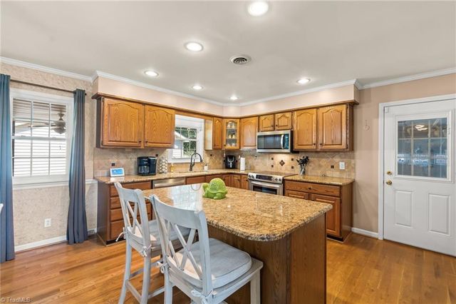 1429 Oak Ridge Road, Kernersville, NC 27284