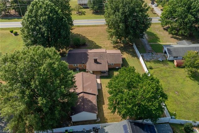 1429 Oak Ridge Road, Kernersville, NC 27284