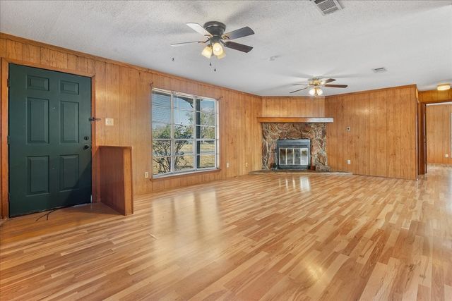 519 Tolson Avenue, Van Alstyne, TX 75495