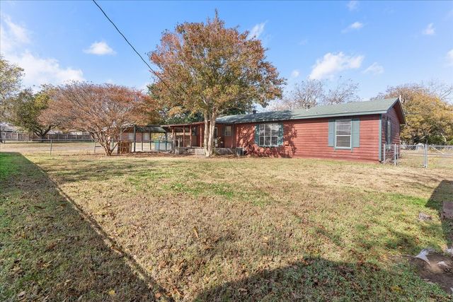 519 Tolson Avenue, Van Alstyne, TX 75495