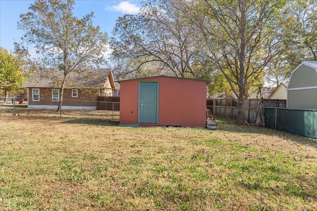 519 Tolson Avenue, Van Alstyne, TX 75495