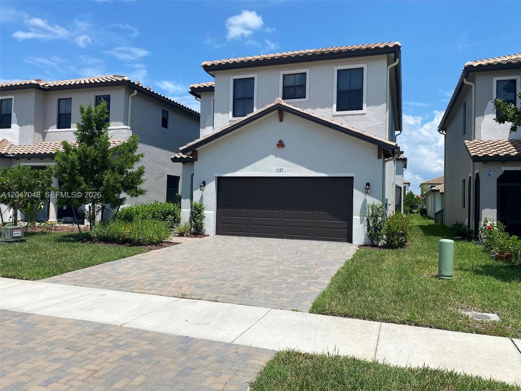 5525 Agostino Way, Ave Maria, FL 34142