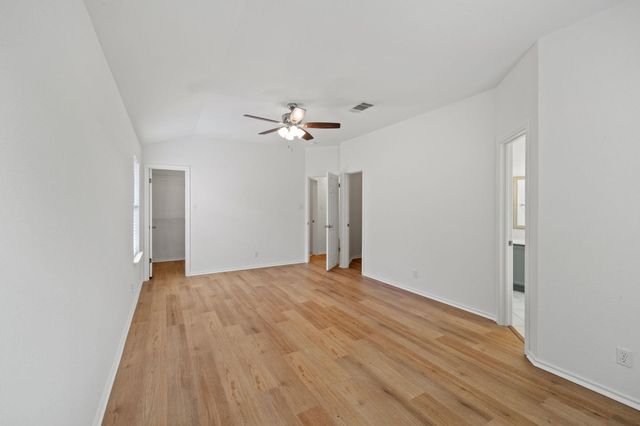 1618 Abbey LN, Cedar Park, TX 78613