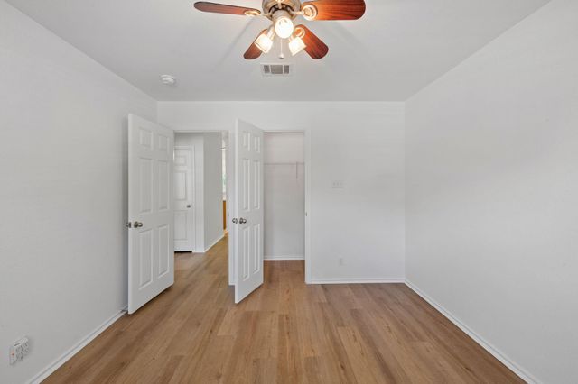 1618 Abbey LN, Cedar Park, TX 78613