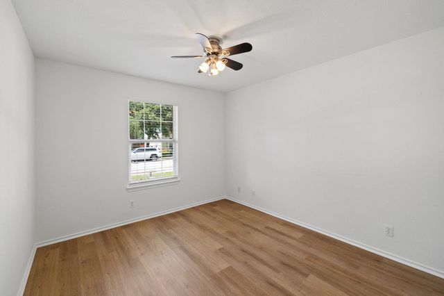 1618 Abbey LN, Cedar Park, TX 78613